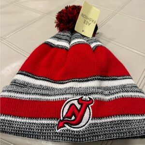 NWT - Devils hat